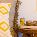 Konukevi Pillows