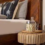 Konukevi Pillows 3*