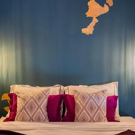 Pillows Townhouse 3*