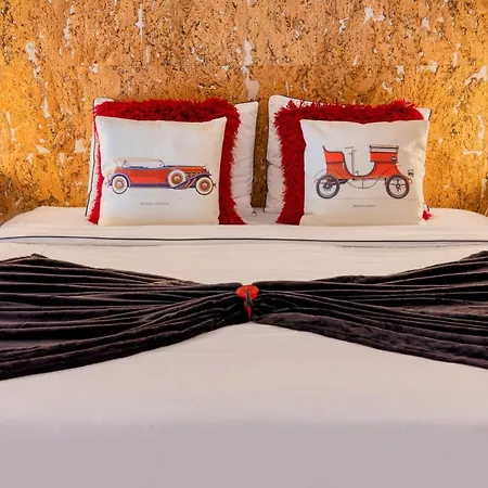 Pillows Townhouse