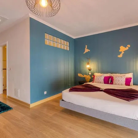 Pillows Townhouse Penzion Peniche