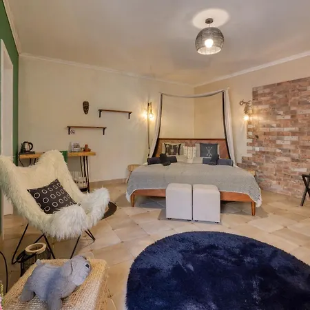 Pillows Townhouse Penzion Peniche