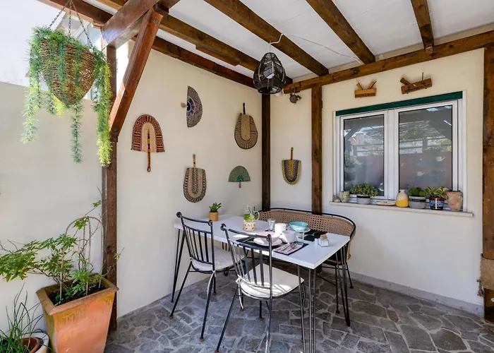 Pillows בית הארחה פניש